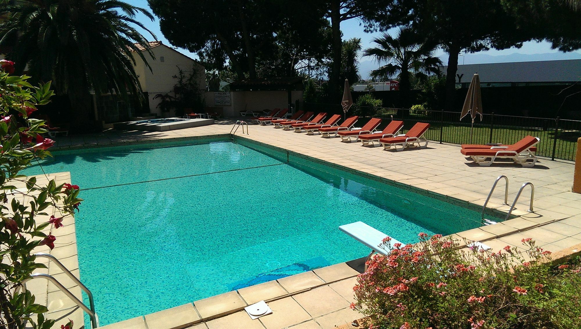 Holiday Inn Perpignan, An Ihg Hotel Exterior foto
